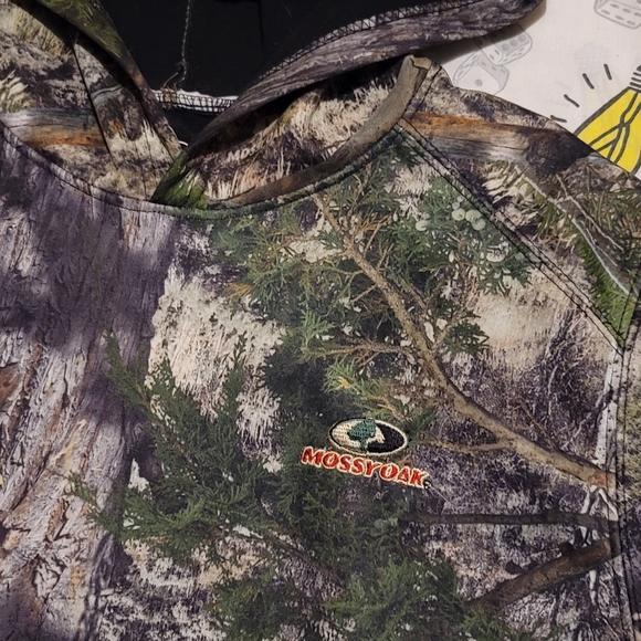 Mossy Oak Camo Hoodie - Picture 8 of 8